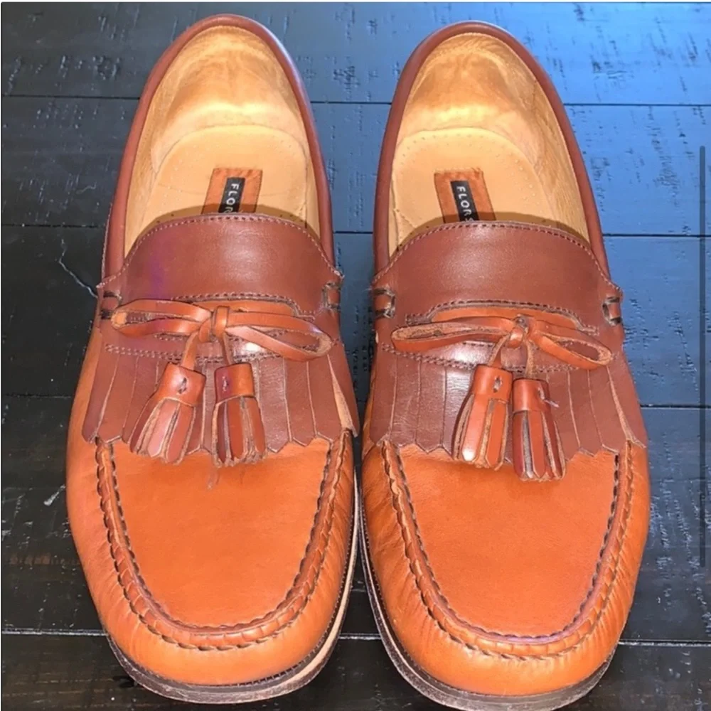 Excellent Preowned Condition Florsheim Mens Loafers Size 8.5D.